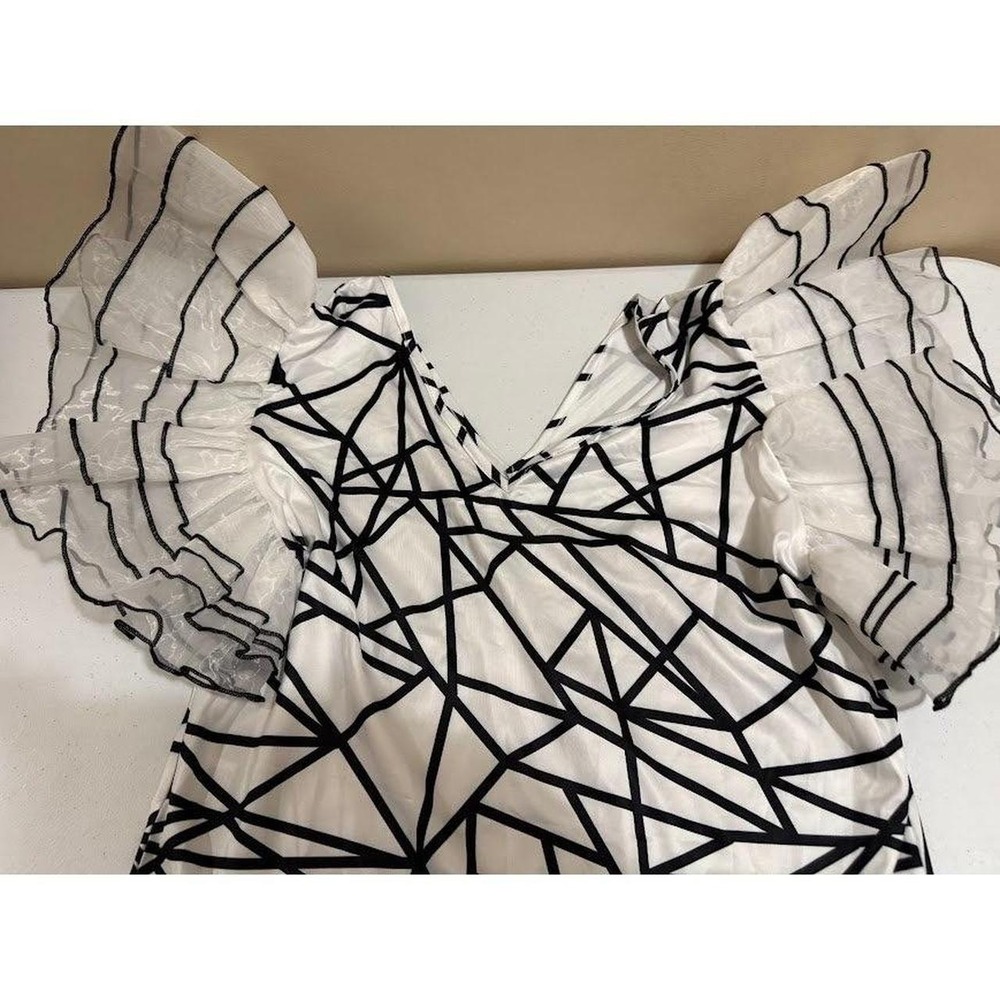 Geometric V-Neck Ruffle Sleeve Bodysuit Black White Abstract Print
